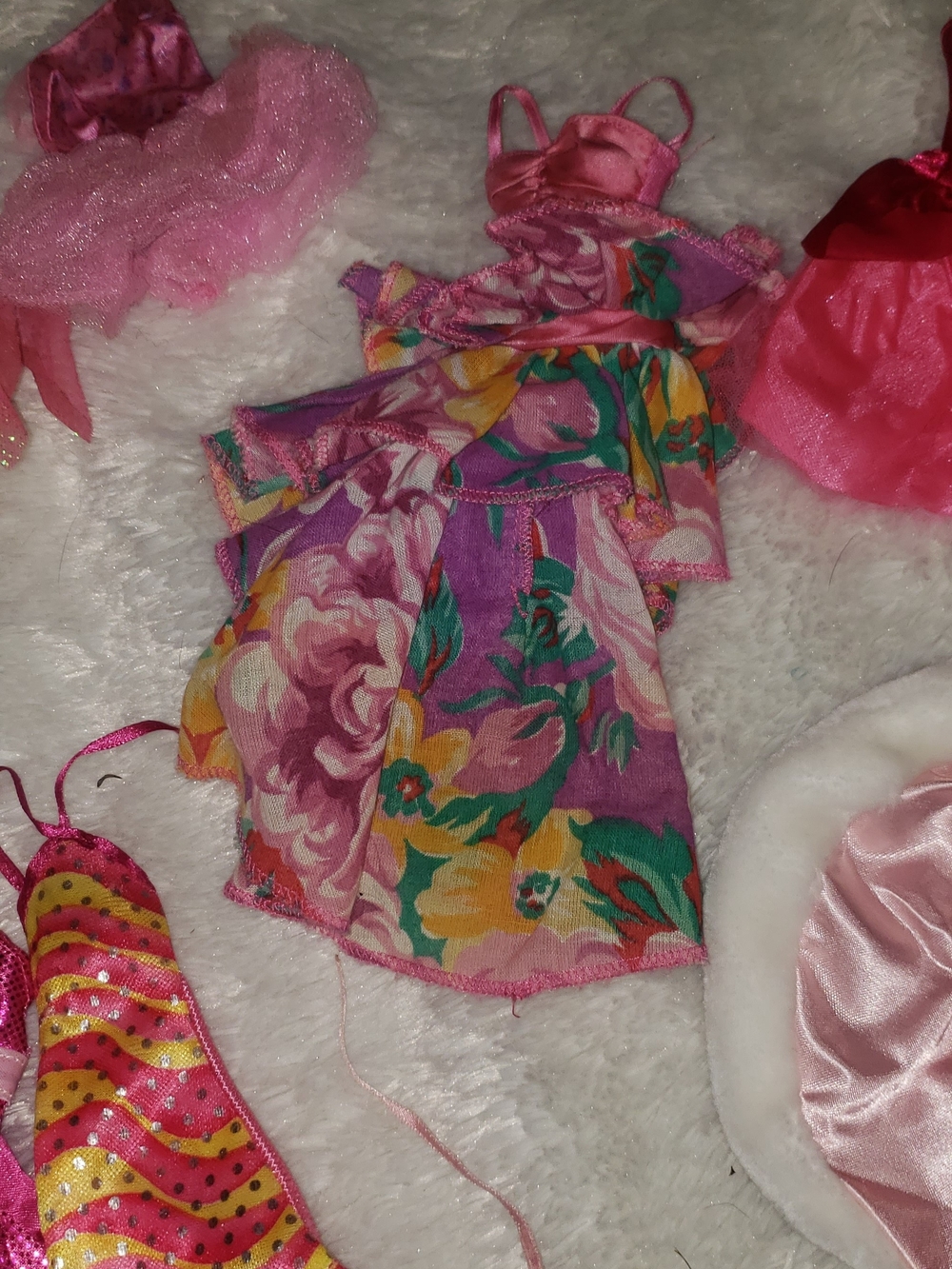 Barbie Vintage 80's, 90's, Now, Pink Doll Dresses Lot - Mixed Pink Styles